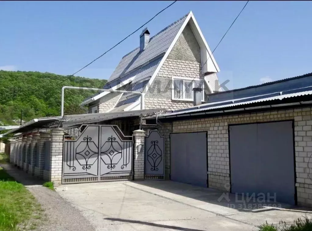 Дом в Адыгея, Майкопский район, пос. Тульский ул. Калинина, 5 (126 м) - Фото 0