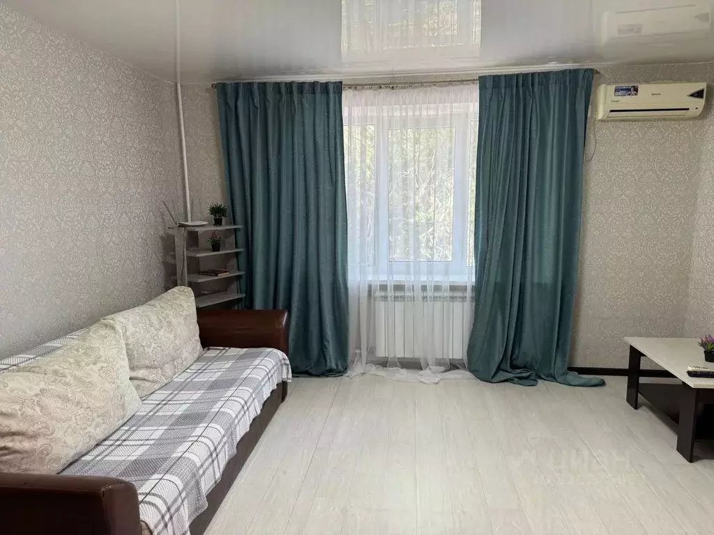 2-к кв. Волгоградская область, Волгоград Козловская ул., 67А (45.7 м) - Фото 0