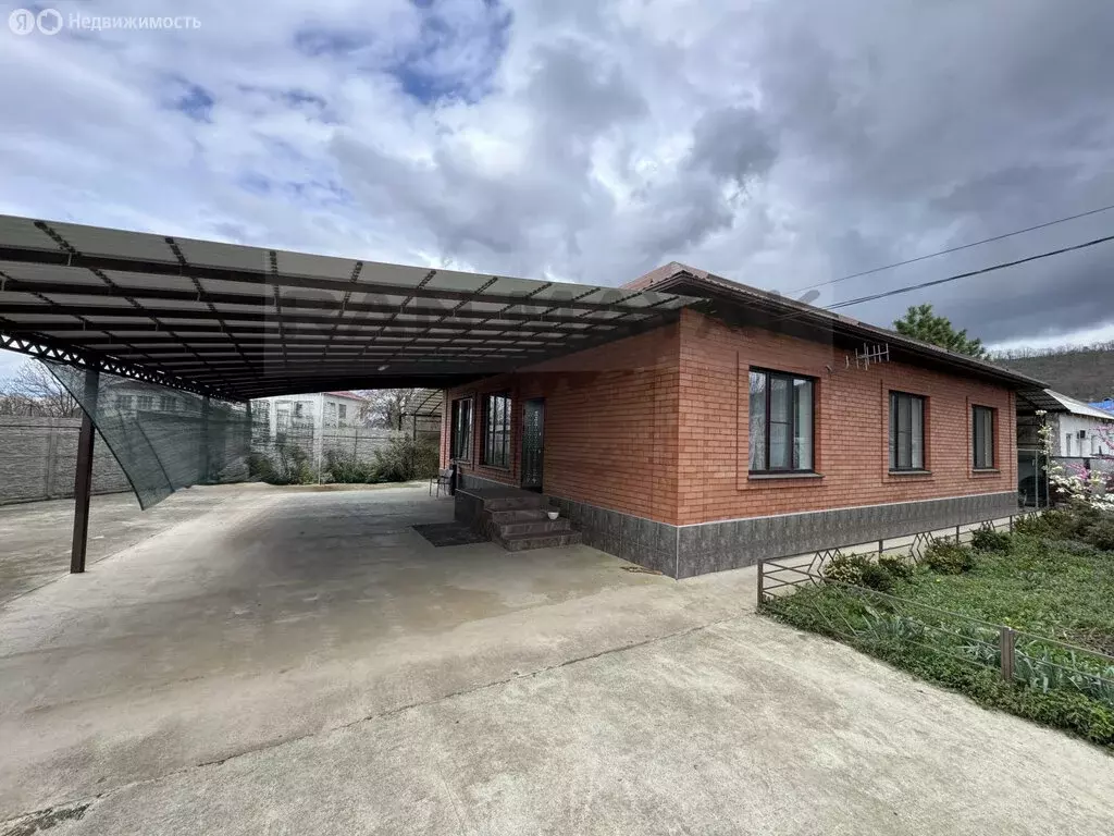 Дом в Майкопский район, Победенское сельское поселение, посёлок ... - Фото 1