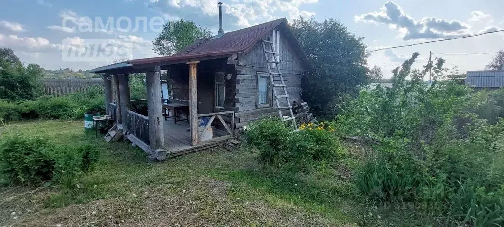 Дом в Свердловская область, Верхняя Салда ул. III Интернационала, 118 ... - Фото 1