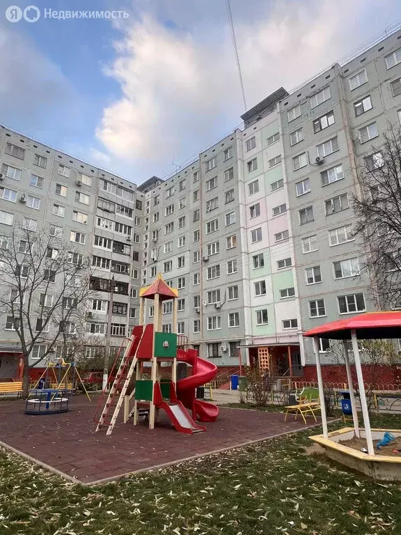 3-комнатная квартира: Тула, улица Братьев Жабровых, 12 (64.6 м) - Фото 0