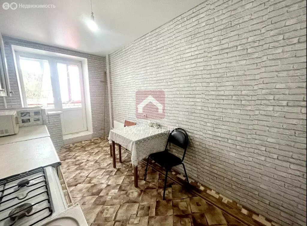 1-комнатная квартира: Саратов, улица имени Н.В. Исаева, 25 (35 м) - Фото 2