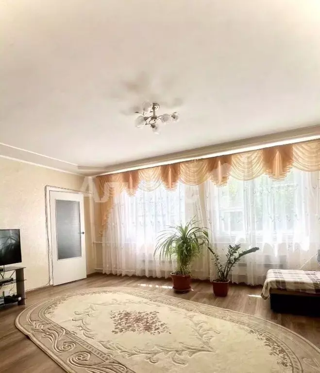 Дом в Ростовская область, Донецк Гвардейская ул. (92 м) - Фото 1