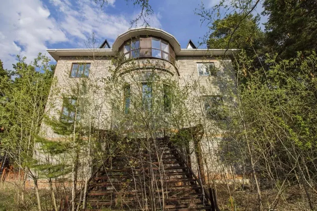 Коттедж в Тюменская область, Тюмень Трактовая ул., 35 (586 м) - Фото 1