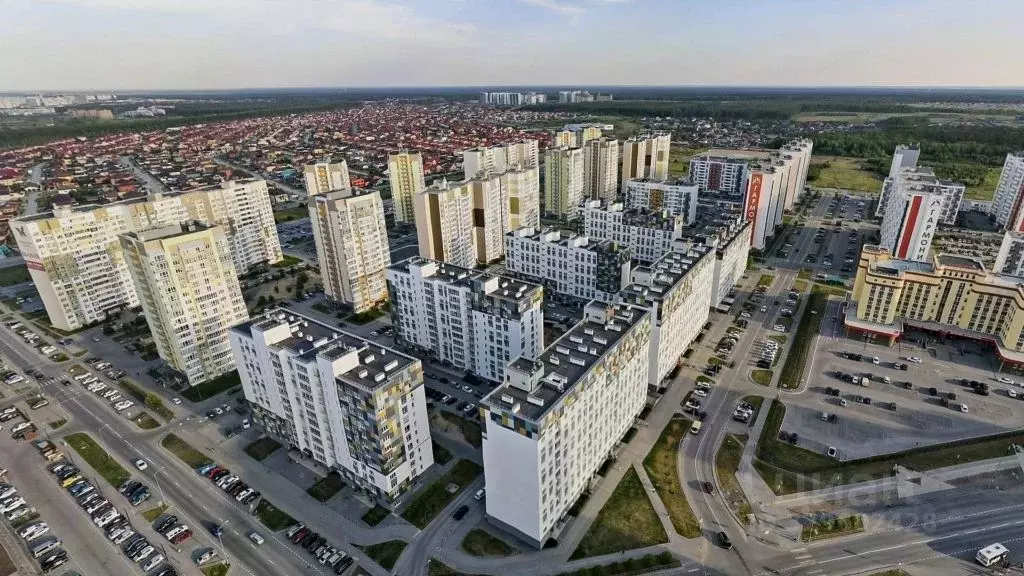2-к кв. Тюменская область, Тюмень проезд Ледниковый, 1 (75.6 м) - Фото 1