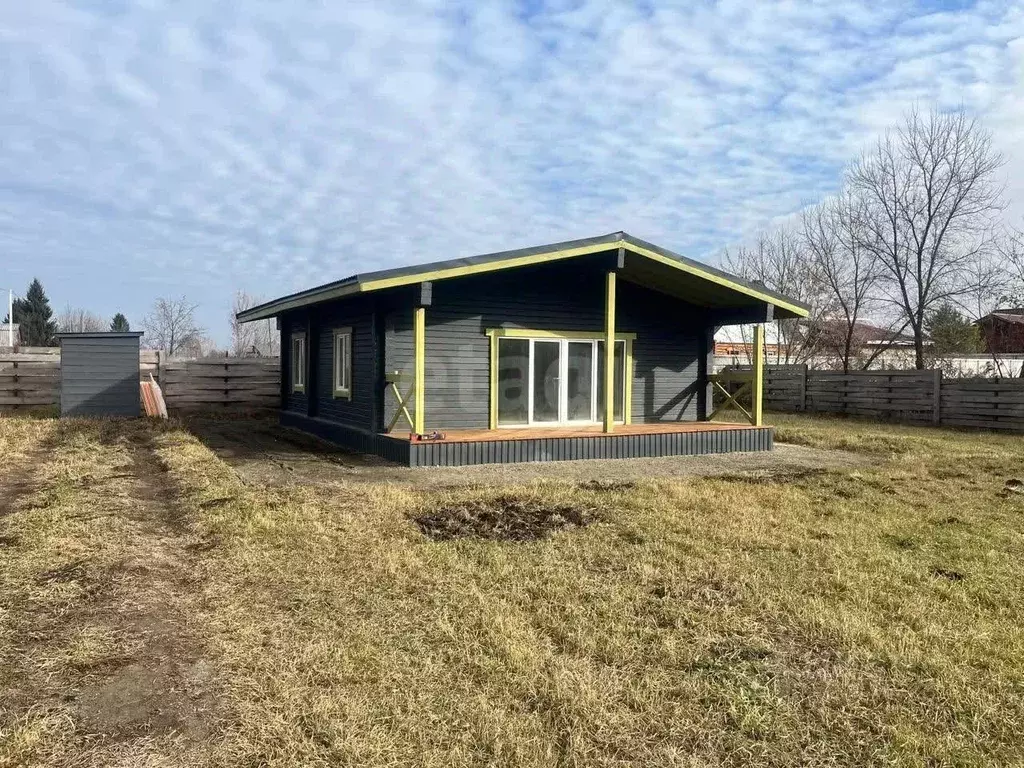 Дом в Алтайский край, Бийск Монтажник СНТ, ул. Сиреневая (64 м) - Фото 1