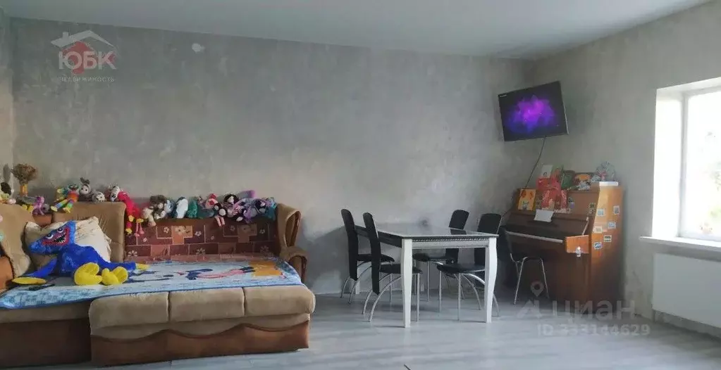 Дом в Крым, Евпатория Исмаил-Бей мкр, ул. Миллет, 2 (220 м) - Фото 1