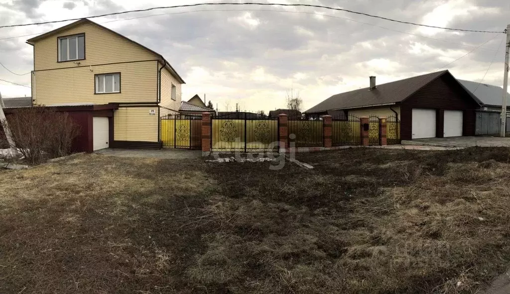 Дом в Кемеровская область, Ленинск-Кузнецкий Верхняя ул., 14 (270 м) - Фото 0