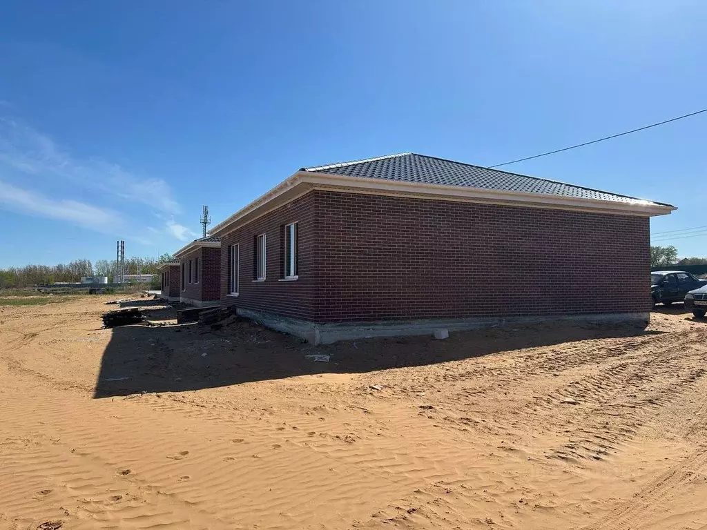 Дом в Астраханская область, Наримановский район, пос. Тинаки 2-е  (98 ... - Фото 2