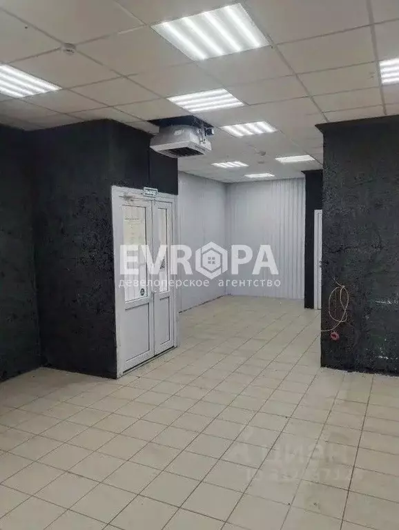 Торговая площадь в Ульяновская область, Ульяновск Промышленная ул., ... - Фото 1