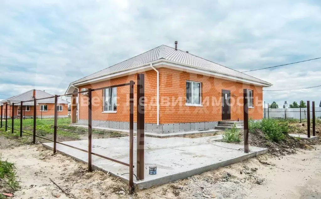 Дом в Тюменская область, Тюменский район, с. Мальково ул. Мира, 2 (80 ... - Фото 1