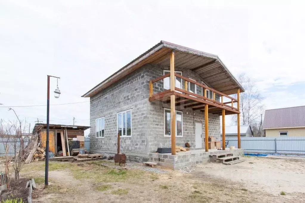 Дом в Ханты-Мансийский АО, Сургут пос. Лунный, ул. Лесная (141 м) - Фото 2