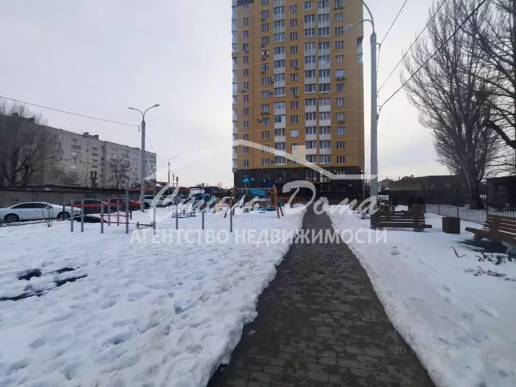2-к кв. Волгоградская область, Волгоград Рионская ул., 7Б (63.3 м) - Фото 0