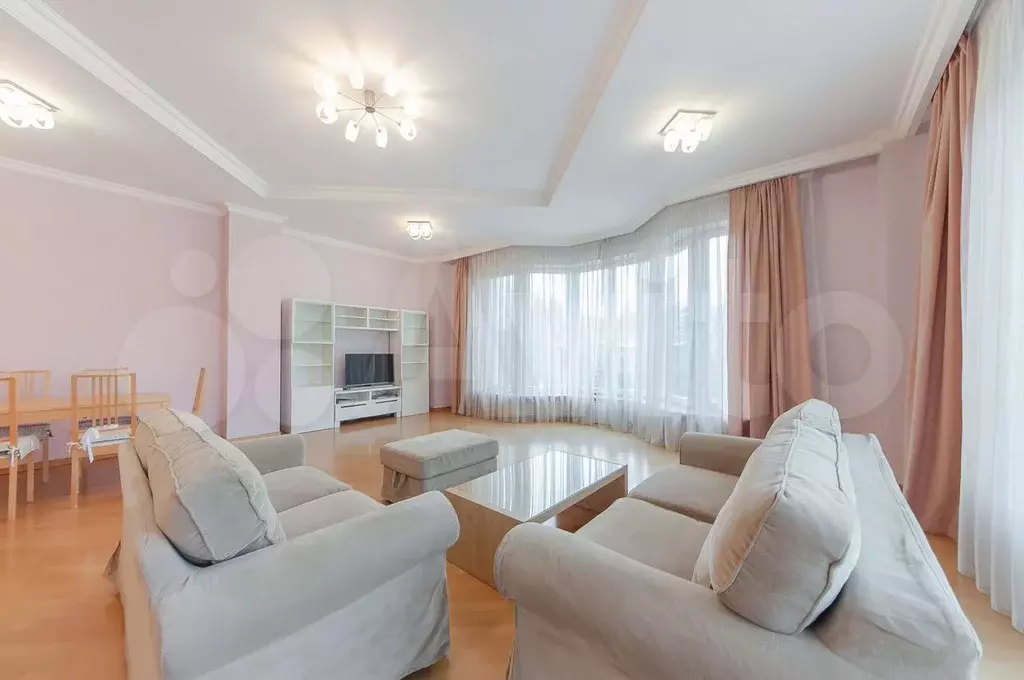 3-к. квартира, 145 м, 3/6 эт. - Фото 1