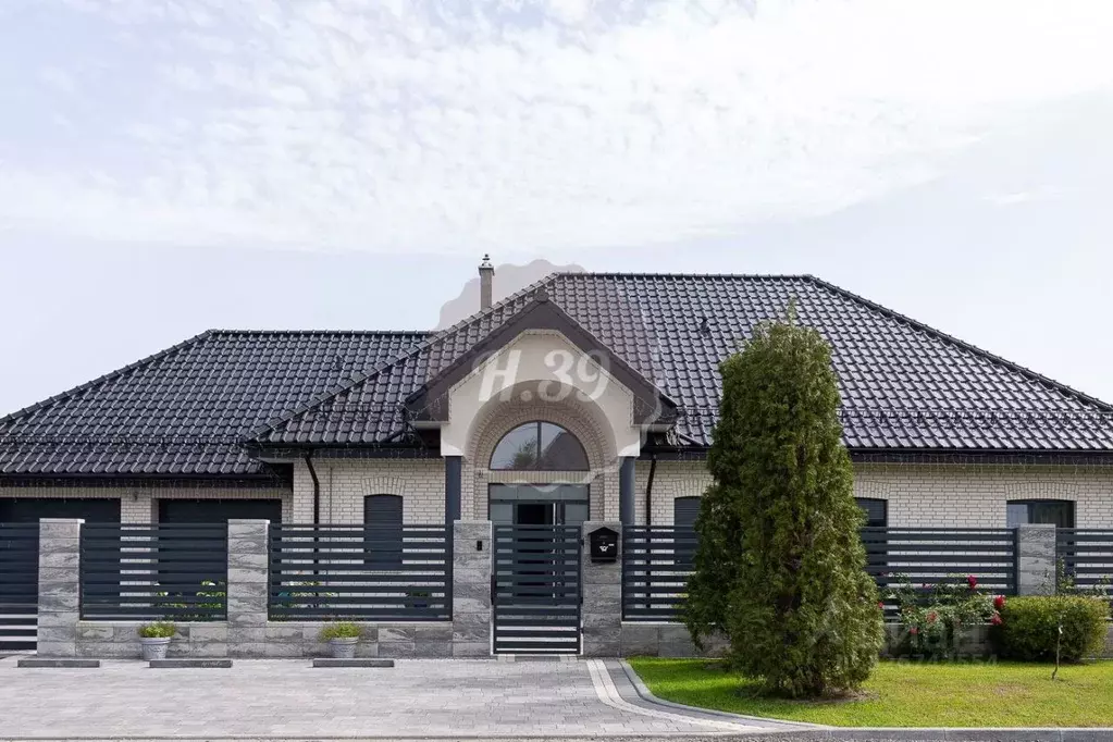 Дом в Калининградская область, Гурьевский муниципальный округ, пос. ... - Фото 1