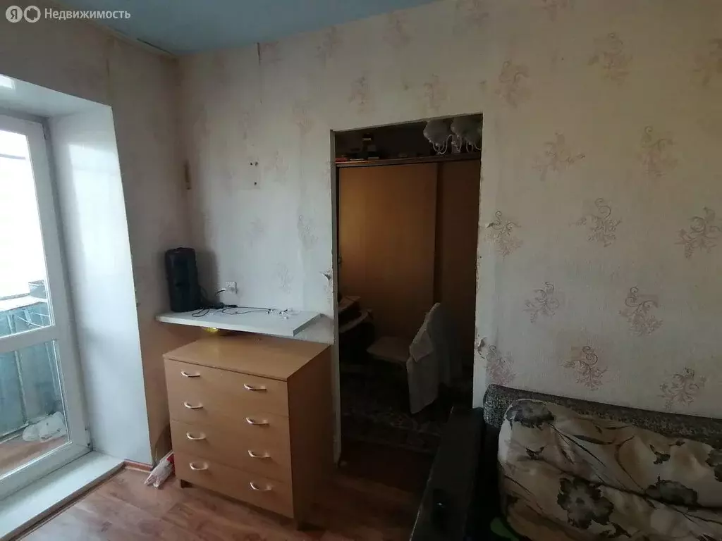 3-комнатная квартира: Каменск-Уральский, проспект Победы, 28 (55 м) - Фото 1