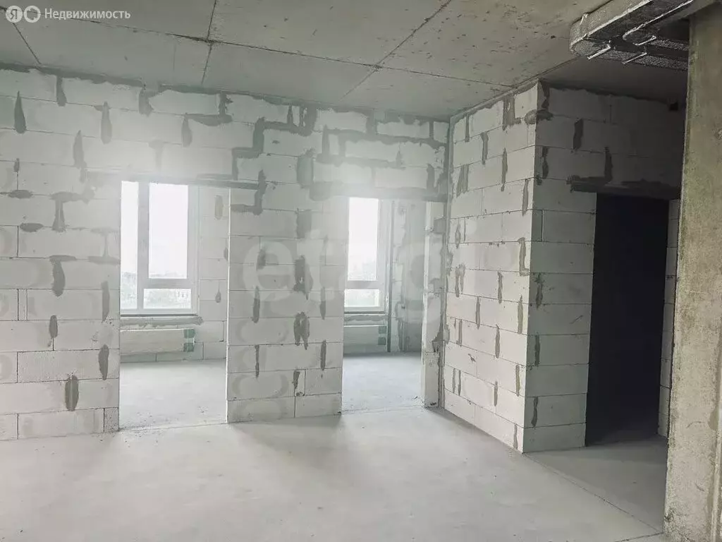 3-комнатная квартира: Симферополь, улица Воровского, 24А (74 м) - Фото 2