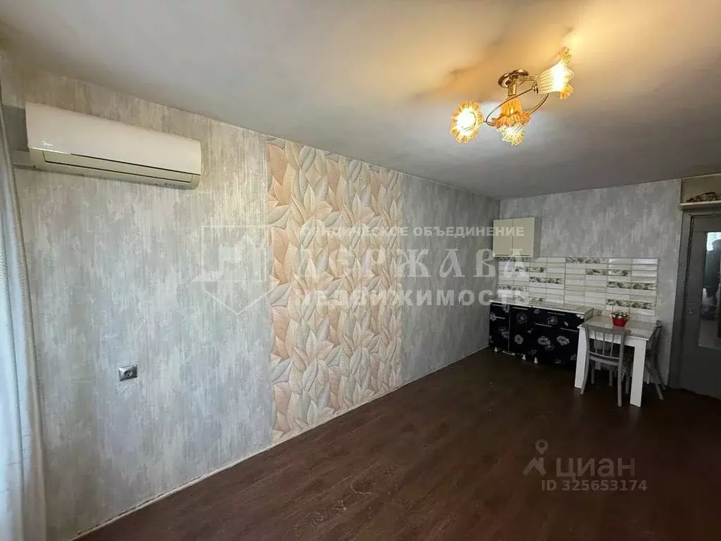 1-к кв. Кемеровская область, Ленинск-Кузнецкий Топкинская ул., 16 ... - Фото 2