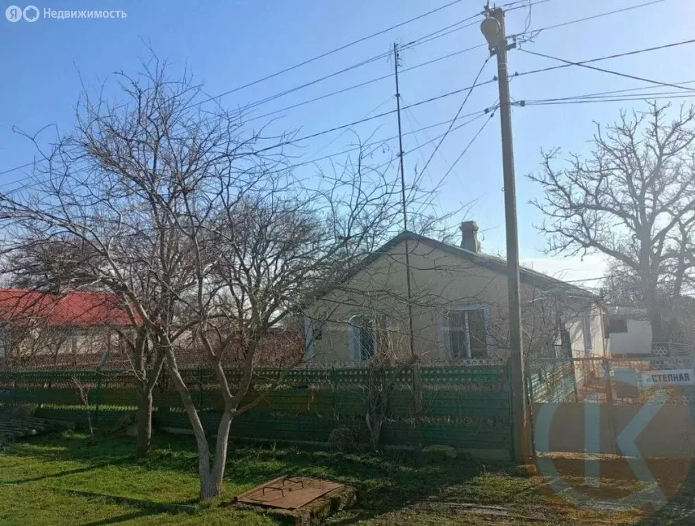 Дом в Сакский район, Штормовское сельское поселение, село Хуторок, ... - Фото 1