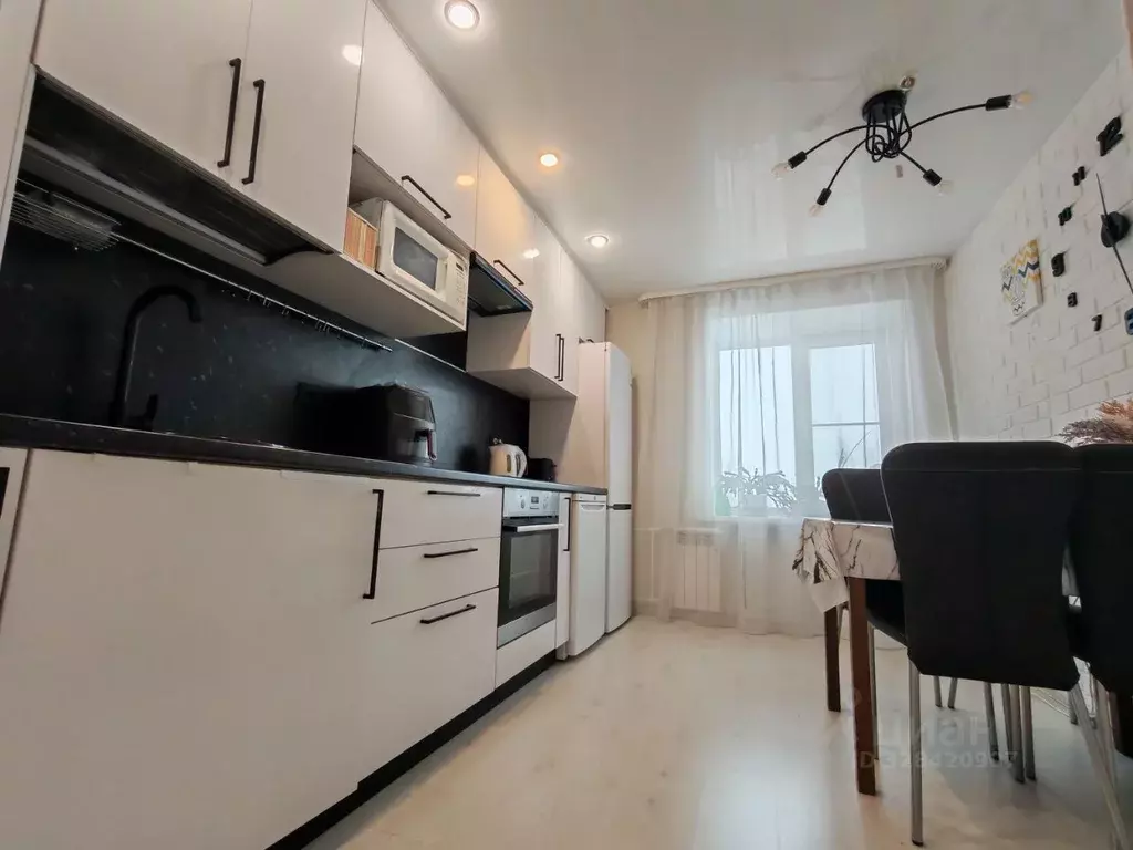 3-к кв. Ярославская область, Рыбинск ул. Фурманова, 17 (65.3 м) - Фото 1