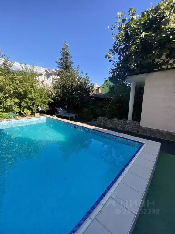 Дом в Крым, Ялта ул. Ширяева (450 м) - Фото 0