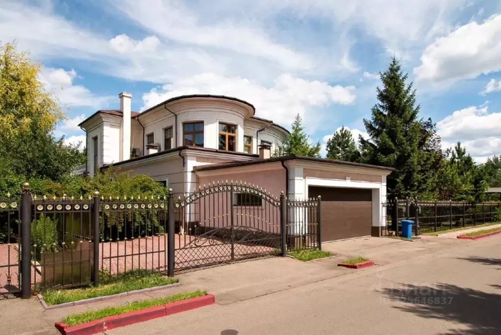 Коттедж в Московская область, Красногорск городской округ, с. ... - Фото 1