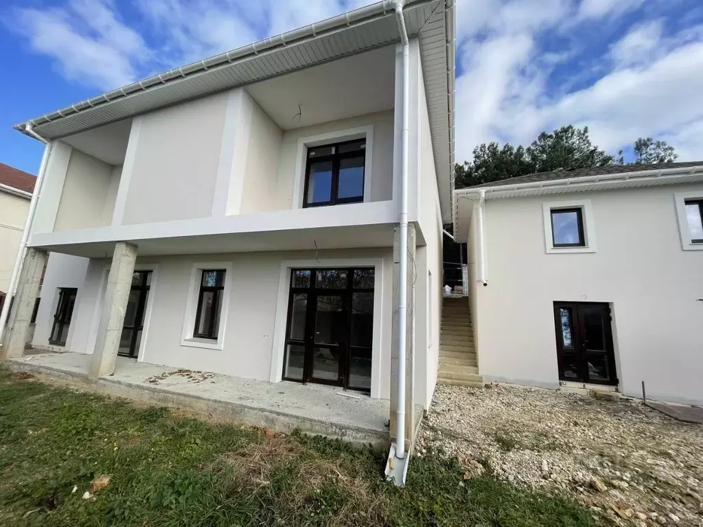 Дом в Севастополь ул. Николая Кисляка (210 м) - Фото 1