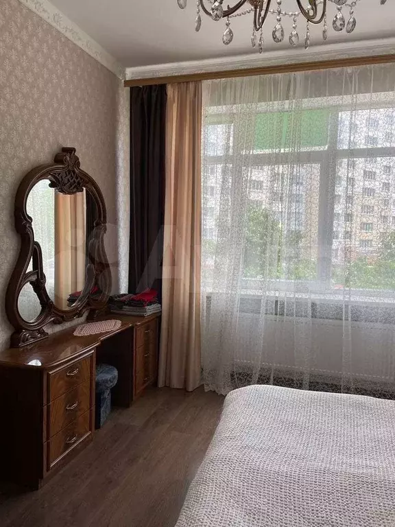 1-к. квартира, 60 м, 3/10 эт. - Фото 1