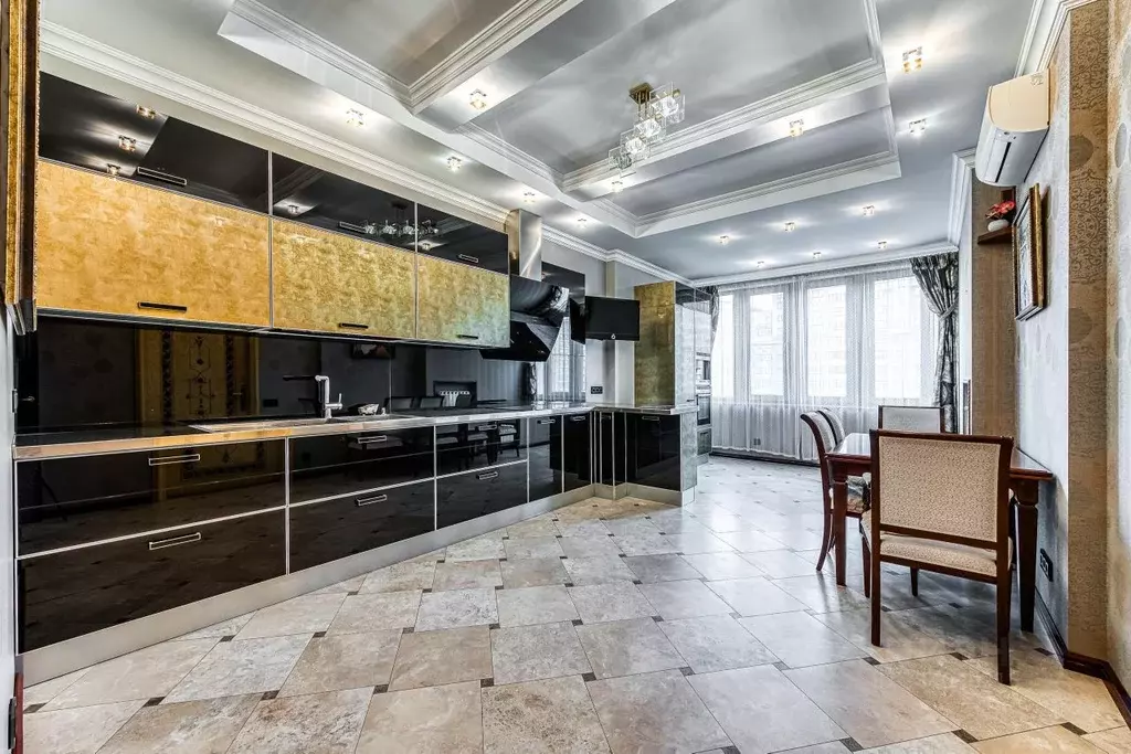 3-к кв. Москва ул. Гарибальди, 6К1 (130.0 м) - Фото 1