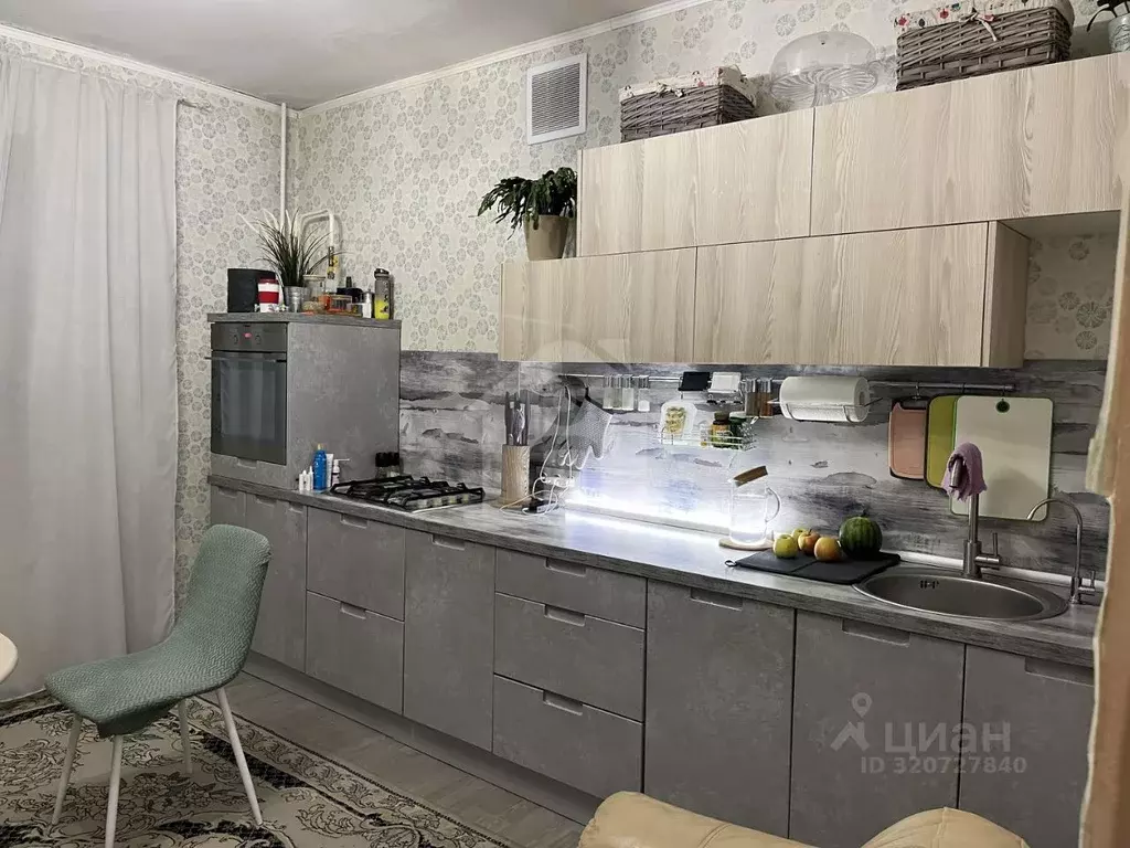 3-к кв. Ярославская область, Ярославль ул. Сахарова, 5 (98.7 м) - Фото 0