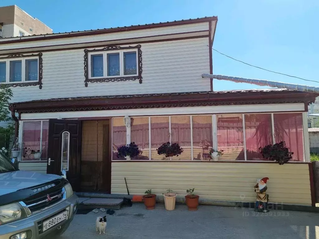 Дом в Саха (Якутия), Якутск ул. Клары Цеткин, 42 (110 м) - Фото 1