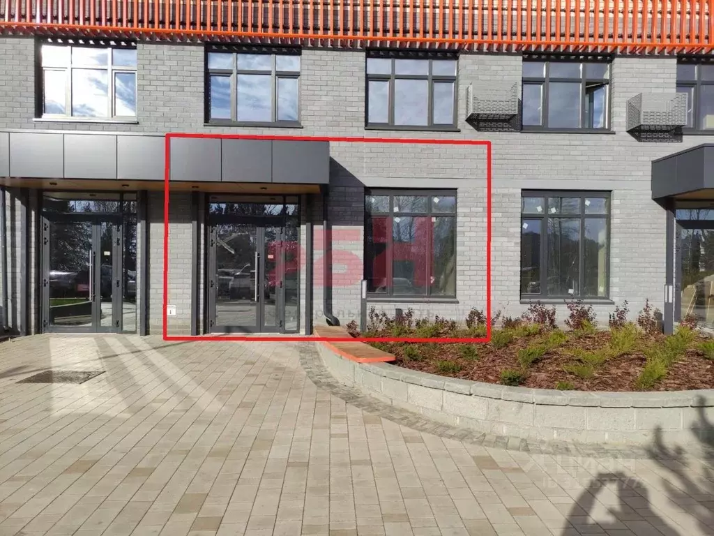 Помещение свободного назначения в Тюменская область, Тюмень ул. ... - Фото 1