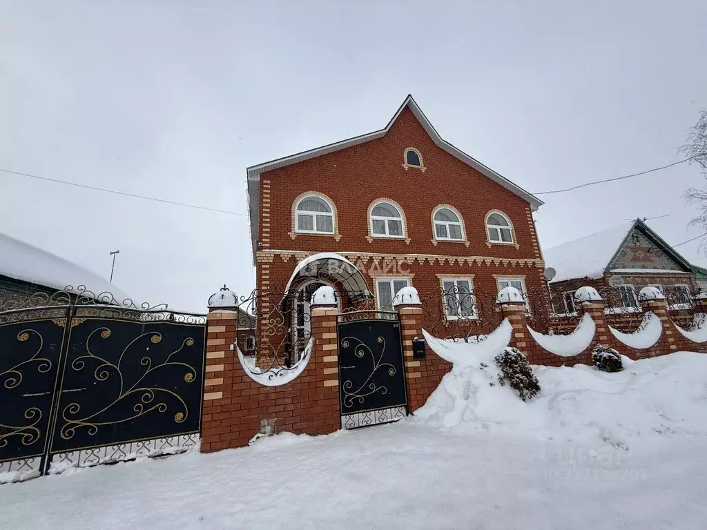 Дом в Пензенская область, с. Бессоновка ул. Центральная, 98 (287 м) - Фото 1