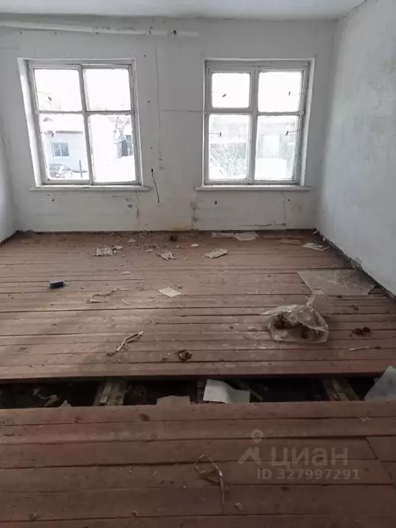 Помещение свободного назначения в Алтайский край, Зональный район, с. ... - Фото 1