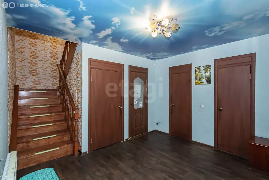 Дом в Новосибирск, улица Молодости (400 м) - Фото 0