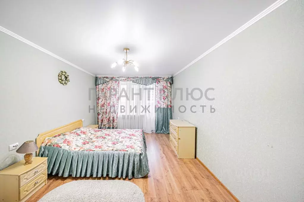 2-к кв. Липецкая область, Липецк ул. С.М. Шерстобитова, 10 (78.0 м) - Фото 1