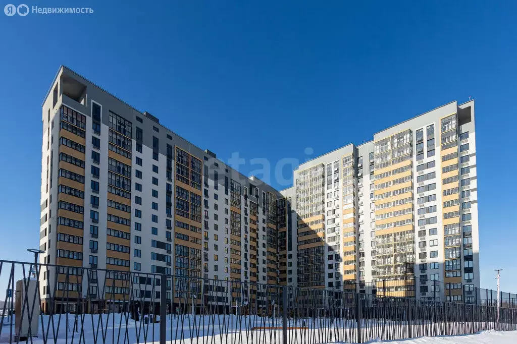 2-комнатная квартира: деревня Патрушева, улица Николая Гоголя, 1 (64.5 ... - Фото 1