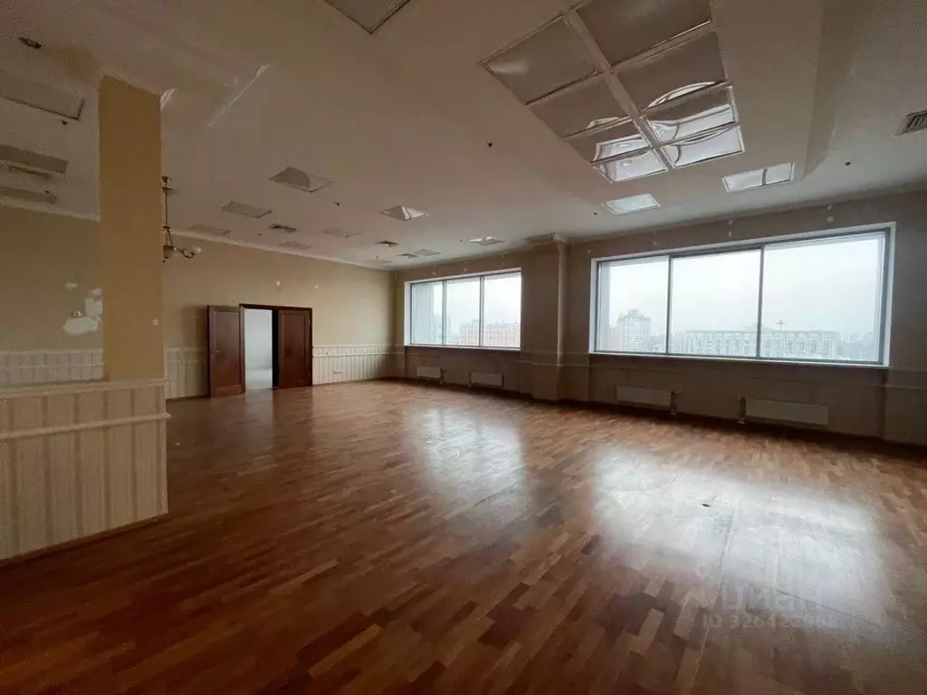 Офис в Санкт-Петербург пл. Конституции, 1 (397 м) - Фото 1