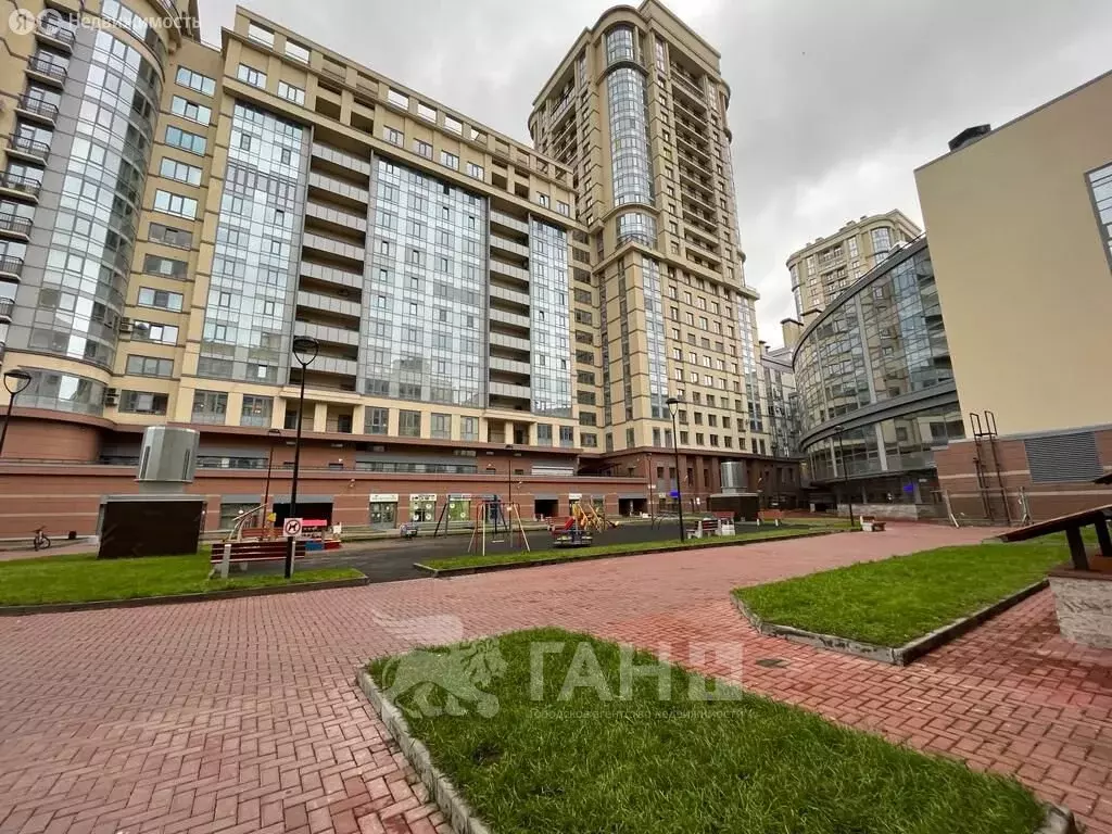 3-комнатная квартира: Санкт-Петербург, Московский проспект, 183-185 ... - Фото 0