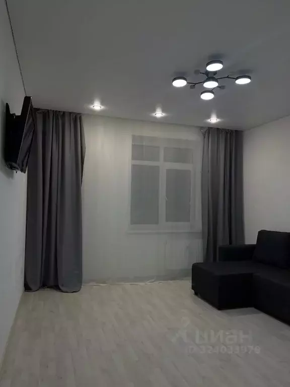 1-к кв. Башкортостан, Уфа ул. Чапаева, 10 (50.0 м) - Фото 1