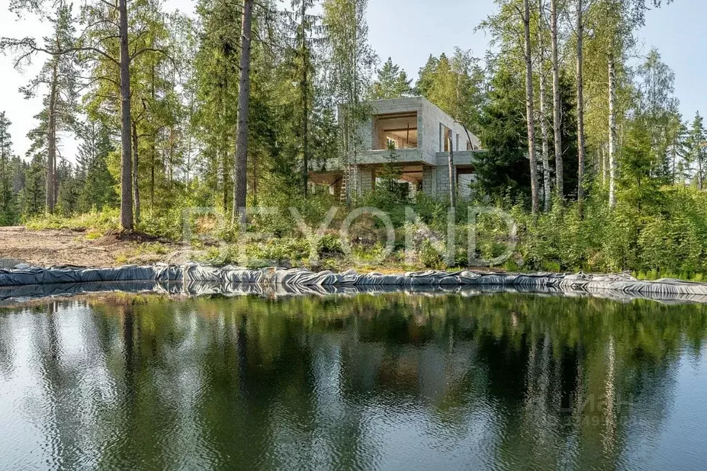 Дом в Ленинградская область, Выборгский район, Первомайское с/пос, ... - Фото 1