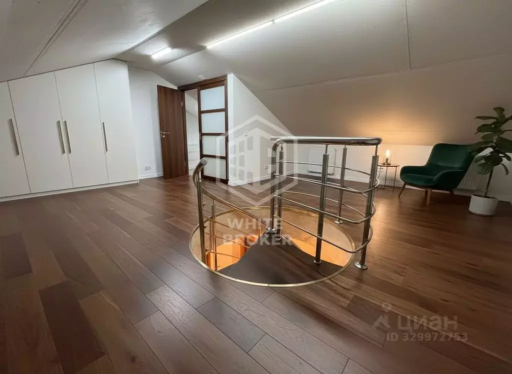 4-к кв. Москва Орлово-Давыдовский пер., 2/5к3 (145.9 м) - Фото 1