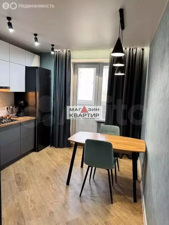 2-комнатная квартира: Смоленск, Киевский переулок, 17к2 (70 м) - Фото 1