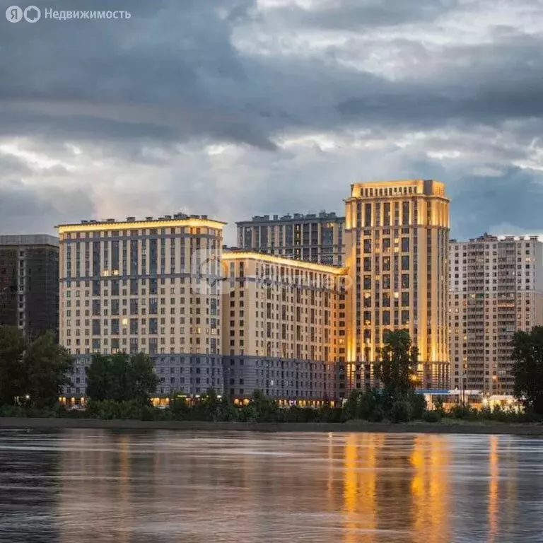 Квартира-студия: Санкт-Петербург, Октябрьская набережная, 40 (18 м) - Фото 1