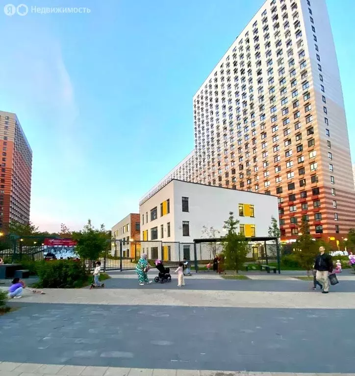3-комнатная квартира: Боброво, Лесная улица, 8к1 (55 м) - Фото 1