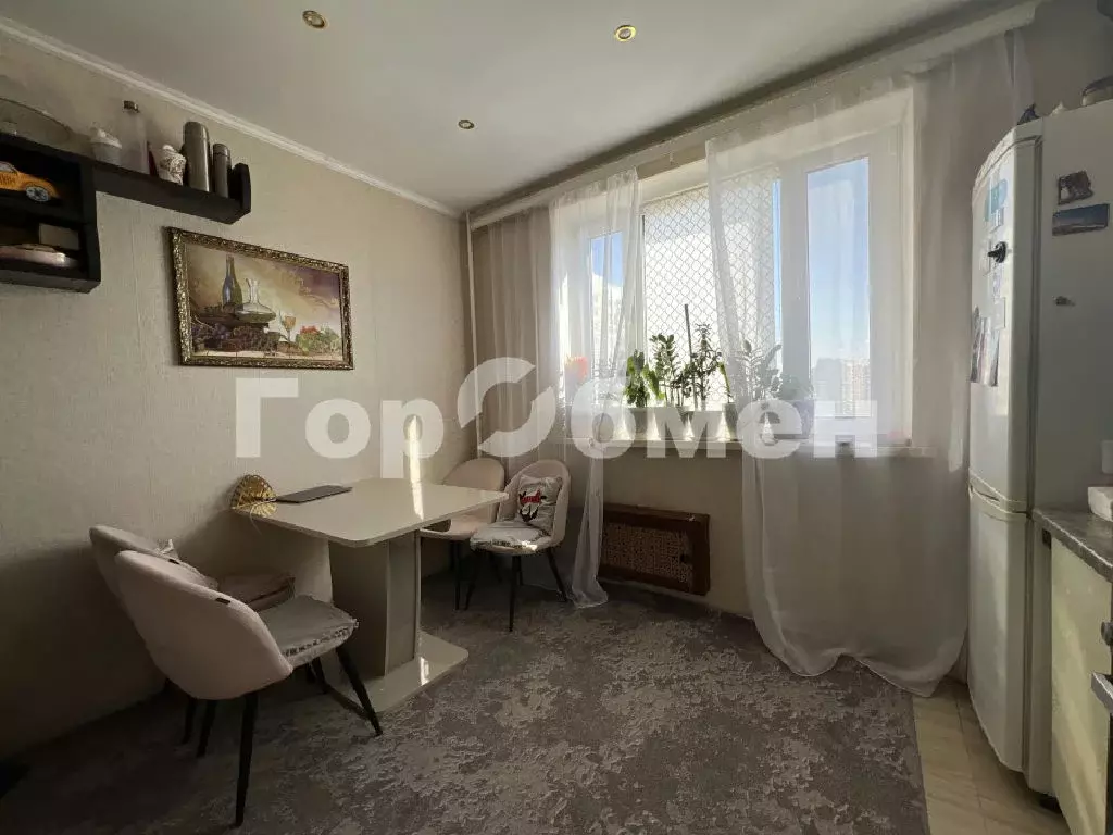 Продается 3-комнатная квартира - Фото 1