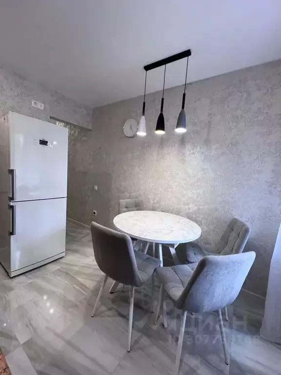 2-к кв. Татарстан, Казань ул. Братьев Касимовых, 40А (50.0 м) - Фото 1
