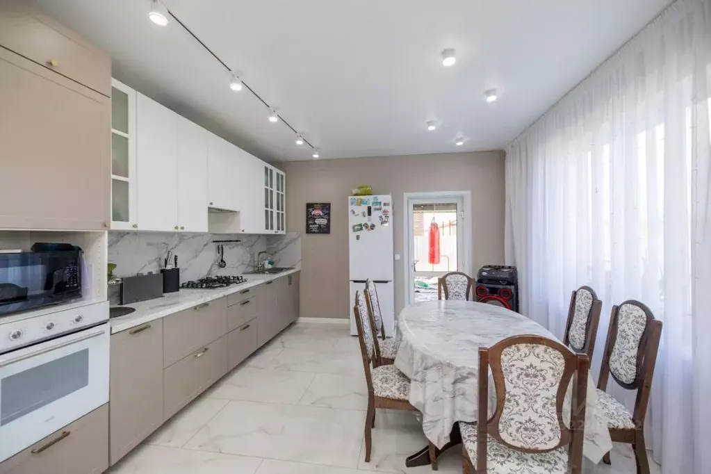 Дом в Оренбургская область, Оренбургский район, пос. Весенний ул. ... - Фото 1