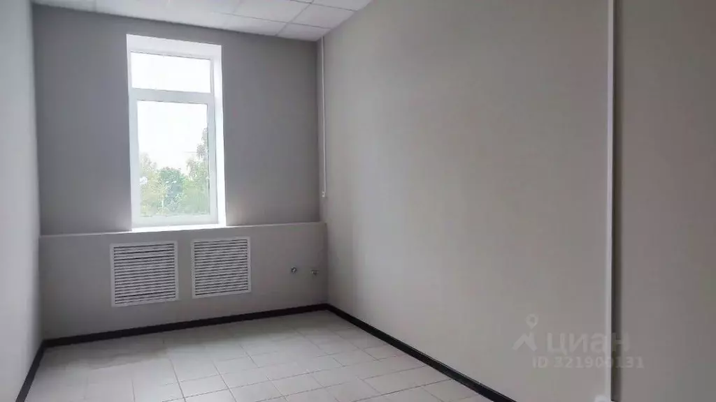 Офис в Новгородская область, Великий Новгород ул. Свободы (20 м) - Фото 1