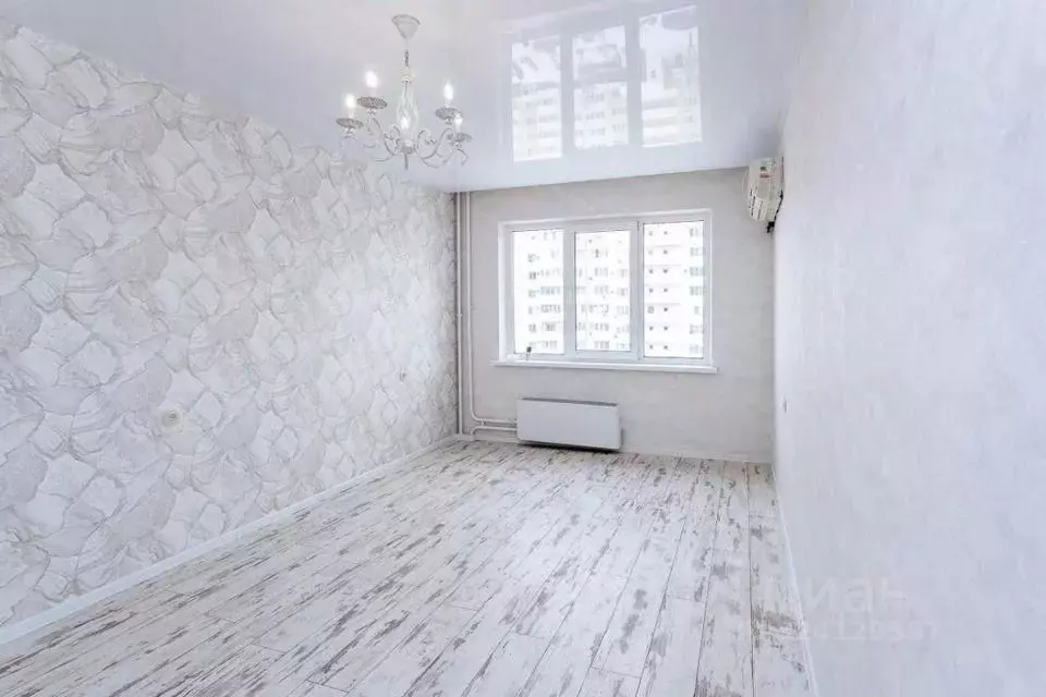 1-к кв. Краснодарский край, Краснодар ул. Карякина, 15 (35.0 м) - Фото 1